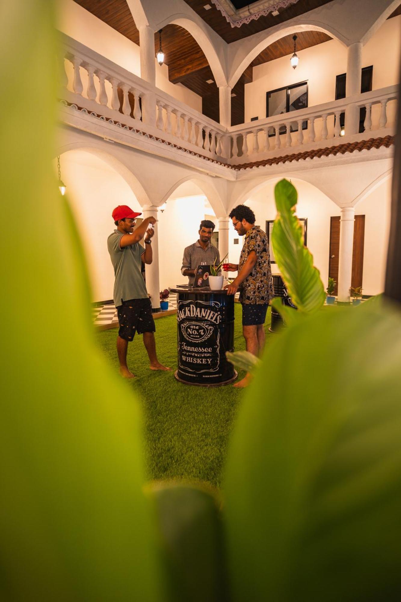 Sapphire Mansion Hotel Alībāg Eksteriør billede