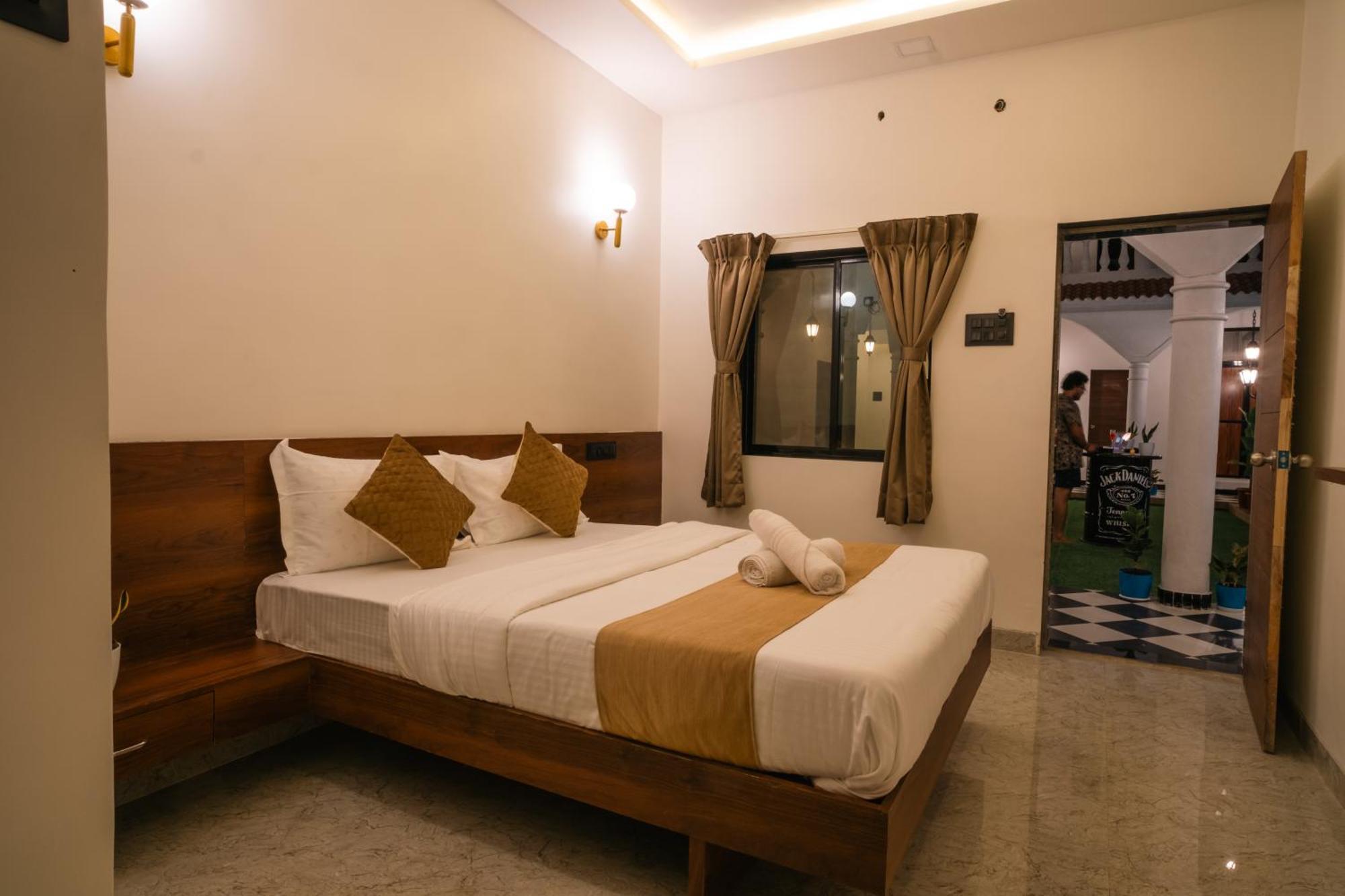 Sapphire Mansion Hotel Alībāg Eksteriør billede