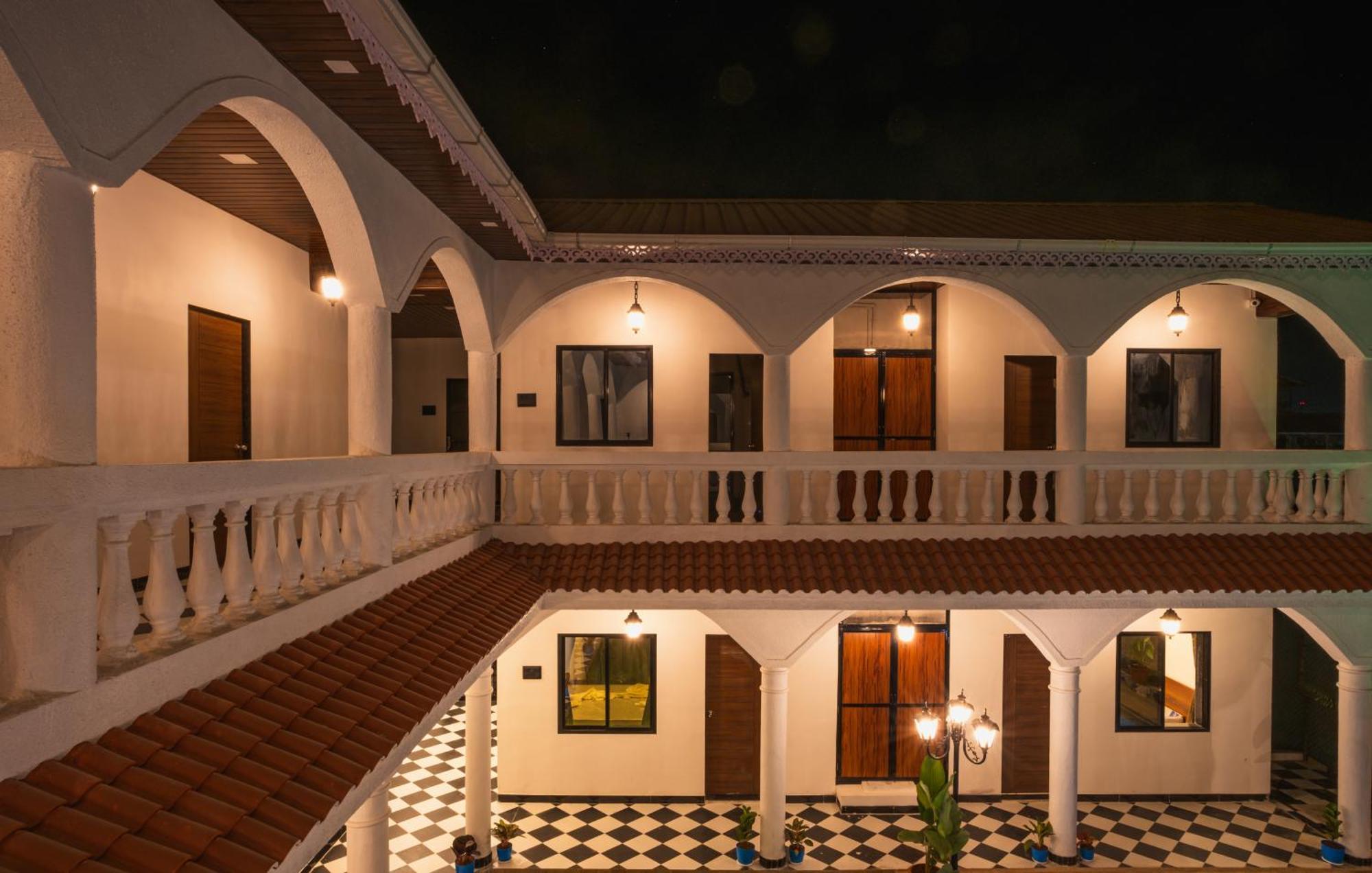 Sapphire Mansion Hotel Alībāg Eksteriør billede