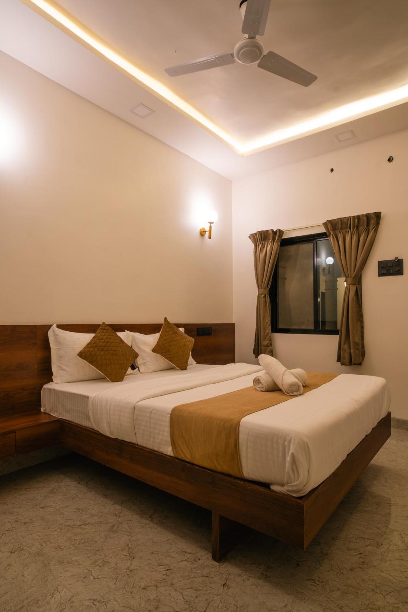 Sapphire Mansion Hotel Alībāg Eksteriør billede