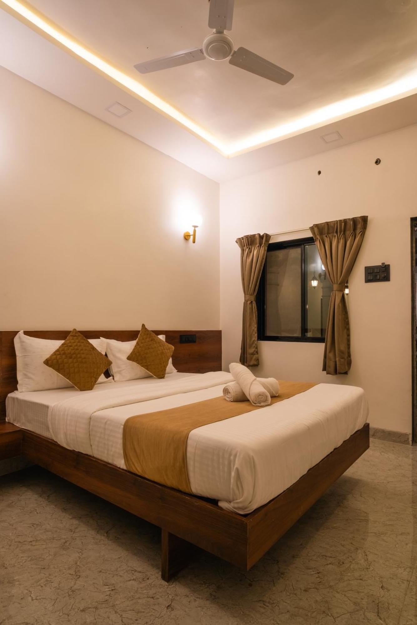 Sapphire Mansion Hotel Alībāg Eksteriør billede
