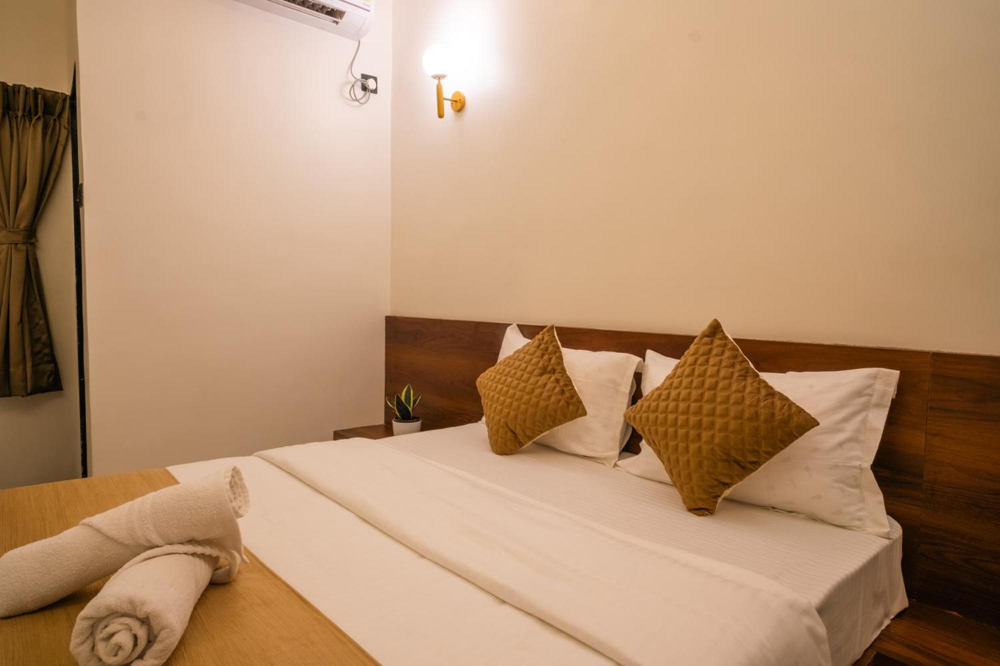 Sapphire Mansion Hotel Alībāg Eksteriør billede